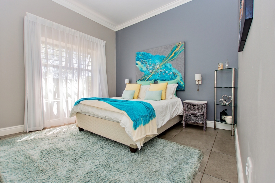 5 Bedroom Property for Sale in Myburgh Park Western Cape